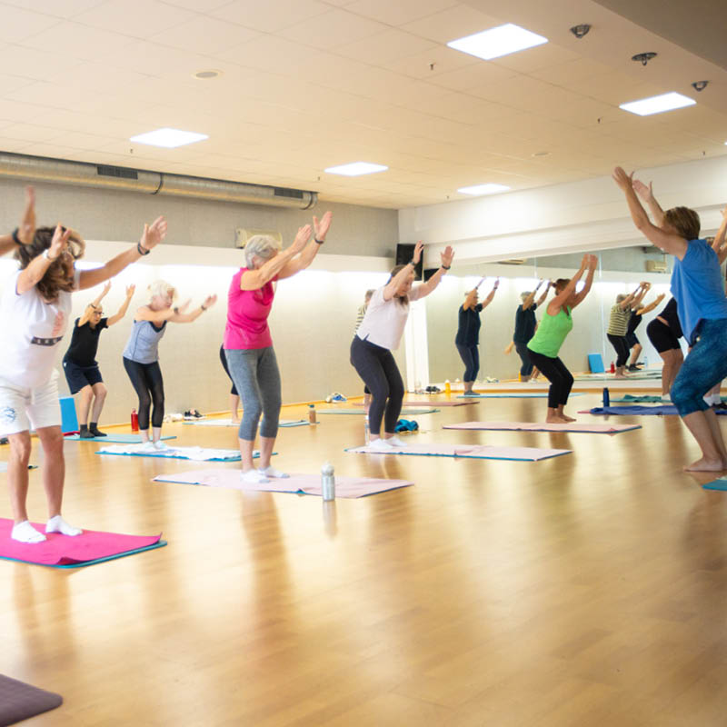 Sparen Sie 10 % auf die 10er Fitnesskarte im Life – jetzt für nur 189 € statt 210 €! Sparen Sie 10 % auf die 10er Fitnesskarte im Life – jetzt für nur 189 € statt 210 €!