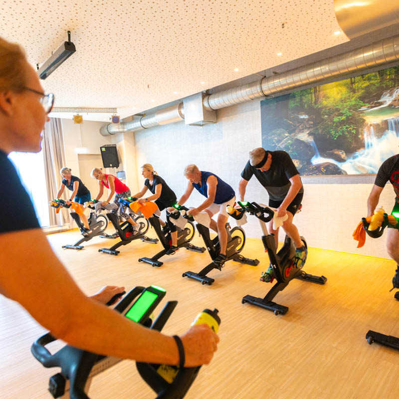 Sparen Sie 10 % auf die 10er Fitnesskarte im Life – jetzt für nur 189 € statt 210 €! Sparen Sie 10 % auf die 10er Fitnesskarte im Life – jetzt für nur 189 € statt 210 €!